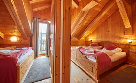 Chalets Blockhaus Saalbach by HolidayFlats24