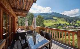 Chalets Blockhaus Saalbach by HolidayFlats24