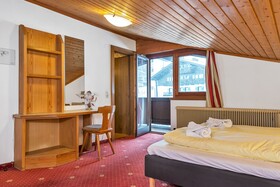 Hotel Pinzgauerhof by Skinetworks