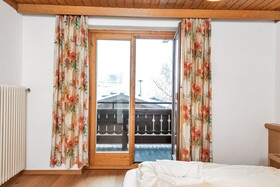 Hotel Pinzgauerhof by Skinetworks