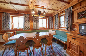 Mountain & Valley Lodge