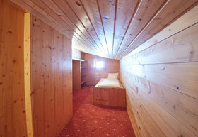Mountain & Valley Lodge