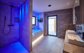 Thomsn Central Hotel & Appartements