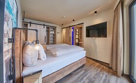 Thomsn Central Hotel & Appartements