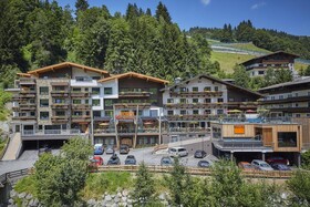 Thomsn Central Hotel & Appartements