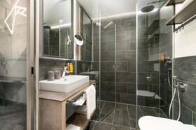 24 by Avenida Hotel & Residences