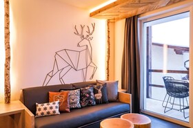 24 by Avenida Hotel & Residences