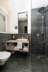 24 by Avenida Hotel & Residences