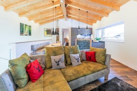 Aurora Mountain Chalet by Alpin Rentals