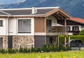 Aurora Mountain Chalet by Alpin Rentals