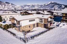 Aurora Mountain Chalet by Alpin Rentals