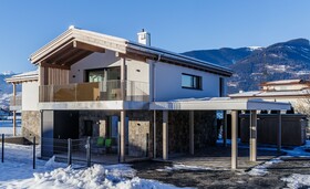 Aurora Mountain Chalet by Alpin Rentals