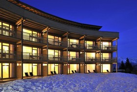 Holzhotel Forsthofalm