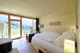 Holzhotel Forsthofalm
