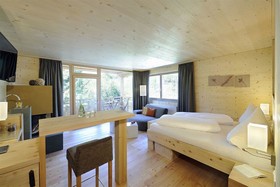 Holzhotel Forsthofalm