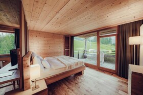 Holzhotel Forsthofalm
