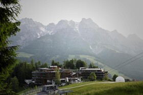 Holzhotel Forsthofalm