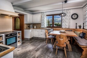 Alpine View Apartments