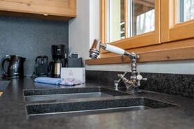 Avenida Panorama Chalets by Alpin Rentals