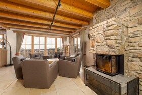 Avenida Panorama Chalets by Alpin Rentals