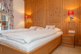 Avenida Panorama Chalets by Alpin Rentals