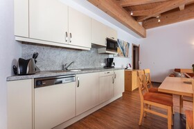 Klawunn Hotel & Apartment