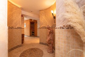Klawunn Hotel & Apartment