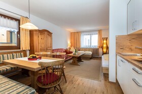 Klawunn Hotel & Apartment