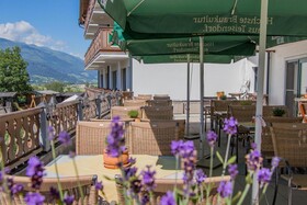 Klawunn Hotel & Apartment
