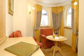 Hotel Bauer