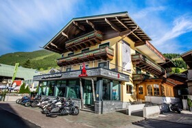 Bike-Hotel Heli's B&B