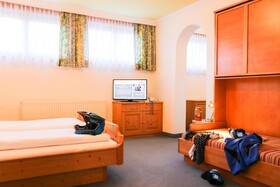 Bike-Hotel Heli's B&B