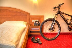 Bike-Hotel Heli's B&B