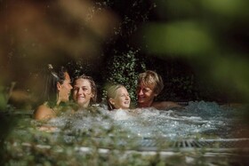 Familien- & Gartenhotel Theresia