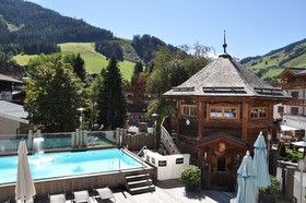 Hotel Alpine Palace