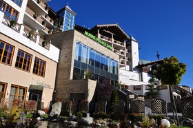 Hotel Alpine Palace