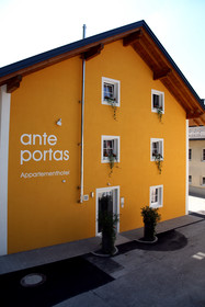 Ante Portas
