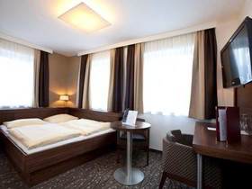 Hotel & Gasthof Hölle