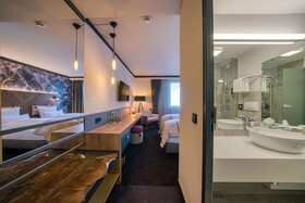 FourSide Hotel Salzburg, Trademark Collection by Wyndham