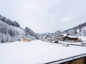 Lovely Chalet In Salzburg With Mountain View