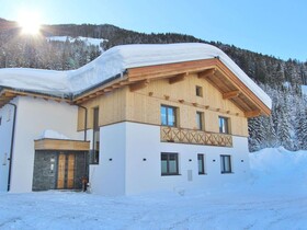 Lovely Chalet In Salzburg With Mountain View