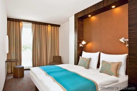 Motel One Salzburg-Süd