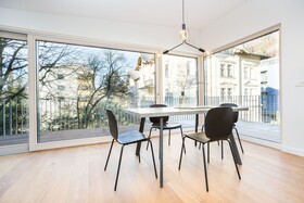 Room 5 Apartments