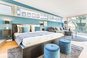 Room 5 Apartments