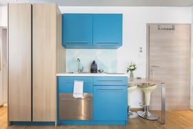 Room 5 Apartments