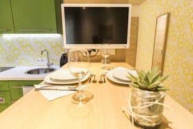 Room 5 Apartments