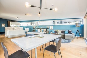 Room 5 Apartments