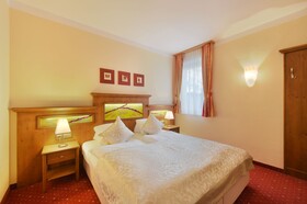 Apartments Hotel Cella Central