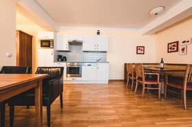 Apartments Hotel Cella Central