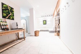 Apartments Hotel Cella Central